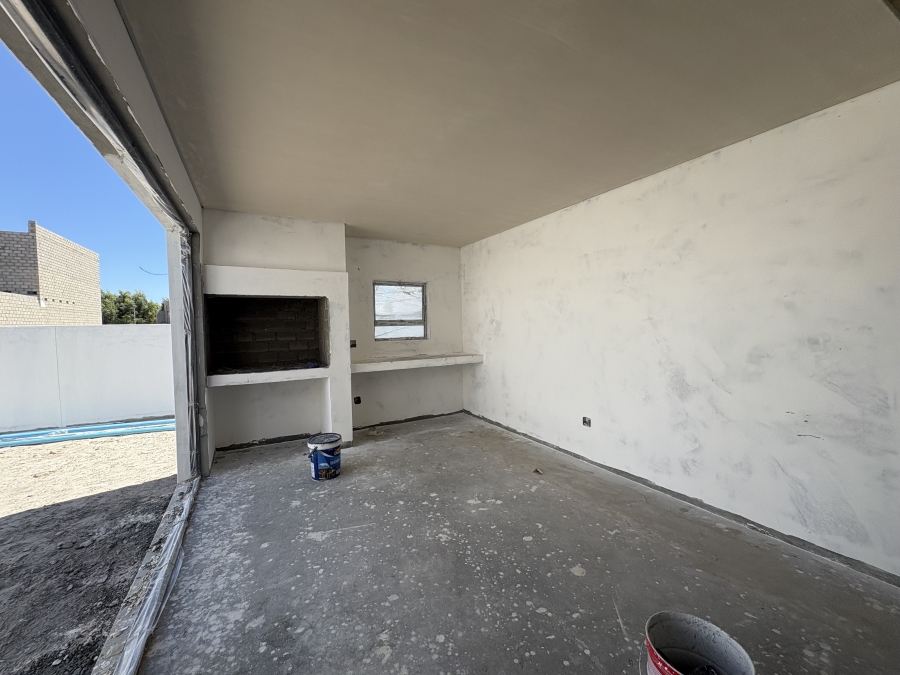 4 Bedroom Property for Sale in Sandown Western Cape